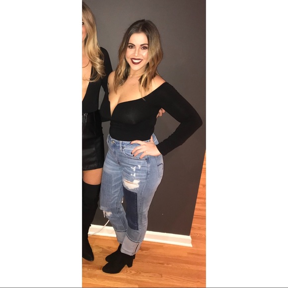 Sweetheart Neck off the Shoulder Tee - Picture 1 of 4